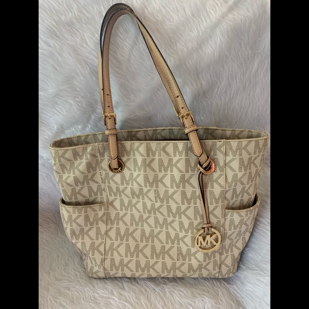 Michael Kors signature purse